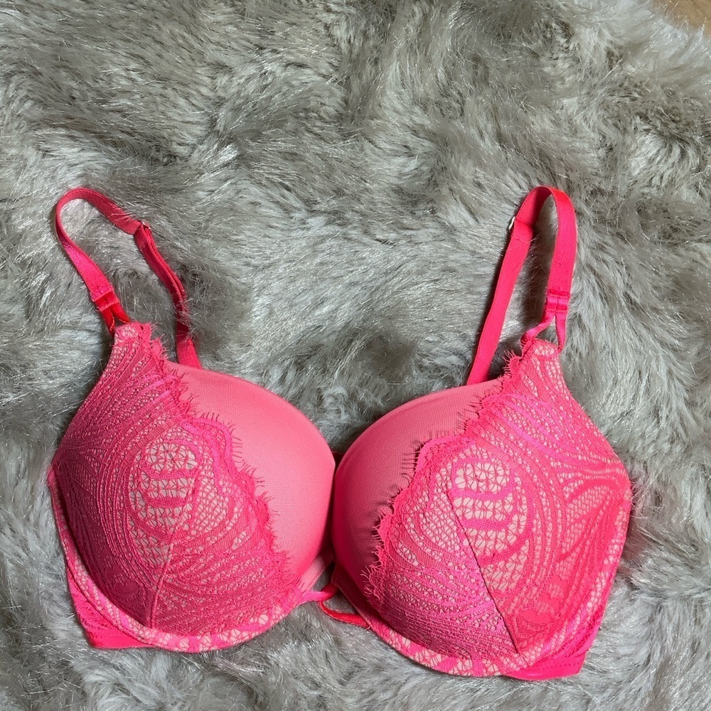 Victoria's Secret Vibrant Pink Lace Bra